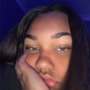 Meet your Posher, Khianna